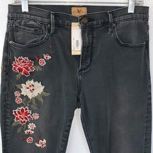 NWT Driftwood Embroidered Jackie Jeans Sz 27 $118